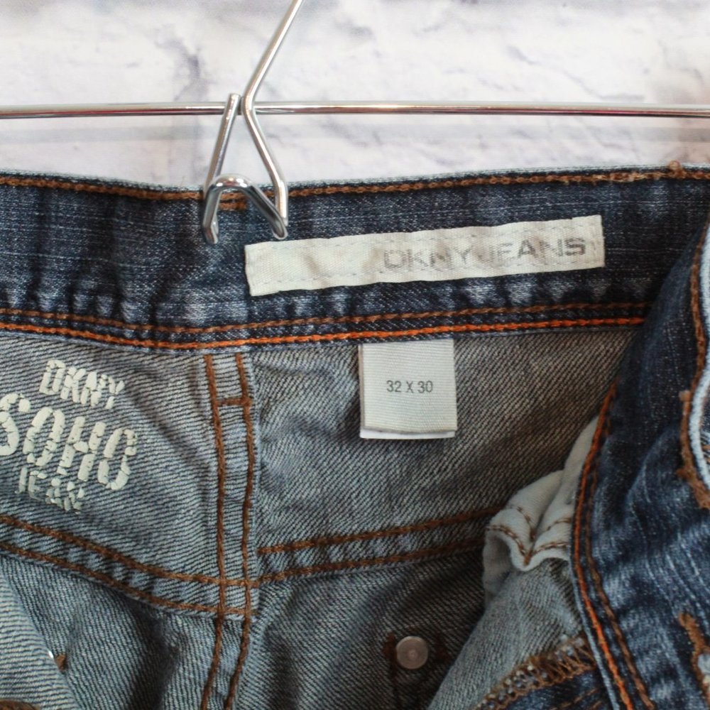 DKNY Jeans Soho Relaxed Distressed Jeans Sz 32x30 - Picture 6 of 8